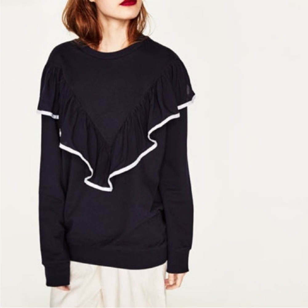 Zara oversized pullover sweatshirt with front ruffle S